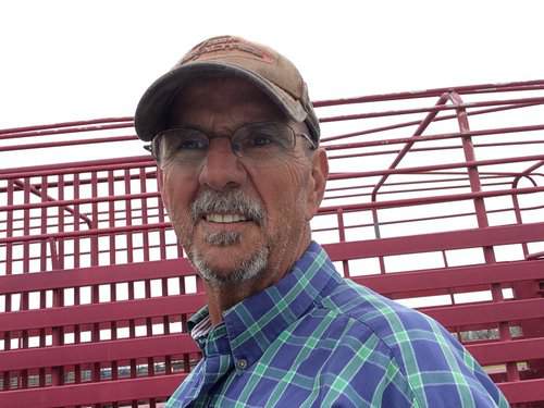 Position Wanted Caretaker / Cowboy / Security / Hunting / Cattle Lease / Horseman / many