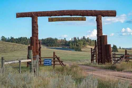 Sweetgrass at Thunderbasin - Wyoming