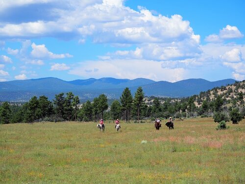 Geronimo Trail Guest Ranch