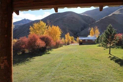 Flying Resort Ranches - Flying B Ranch and Root Ranch Idaho