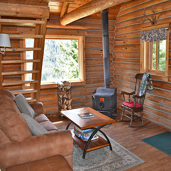 Hawley Mountain Guest Ranch - Cabin interior