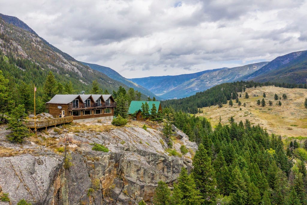 Hawley Mountain Guest Ranch - Main lodge