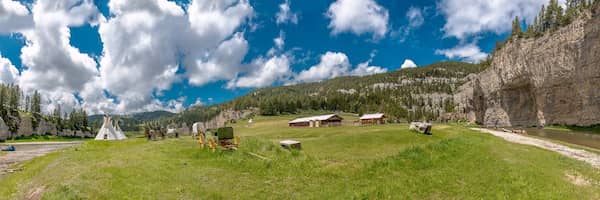 Deep Creek Outfitters - Heaven on Earth Ranch - Montana