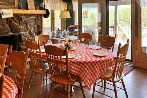 Sundance Trail Guest Ranch Dining
